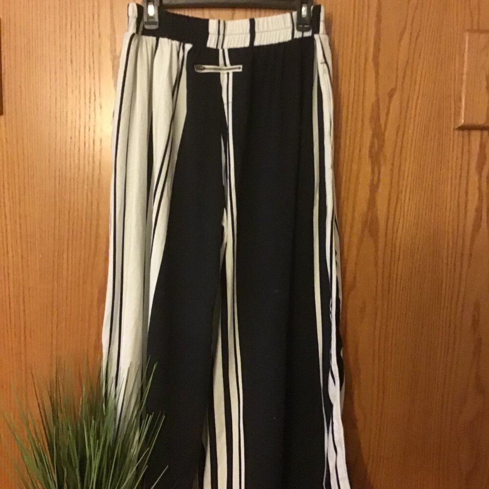 NWOT Free People Hot Shot Printed Wide Leg Striped Pants size:  LARGE - Picture 5 of 5